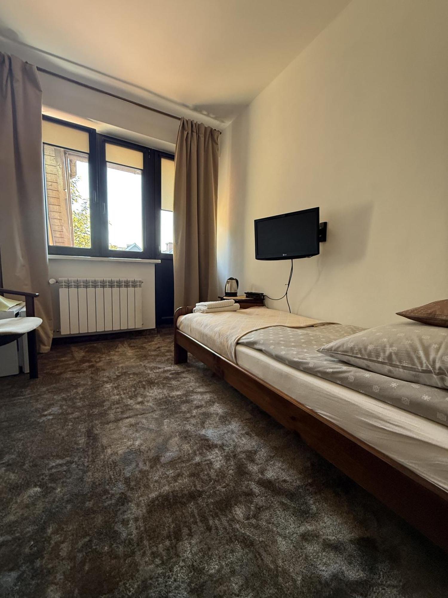Privatunterkunft Goscinny Dom *