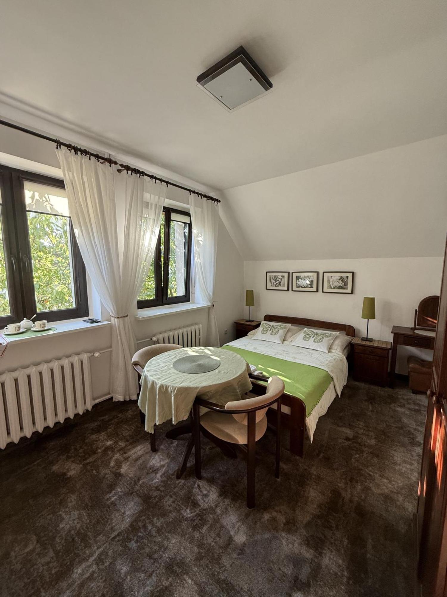 Homestay Goscinny Dom *